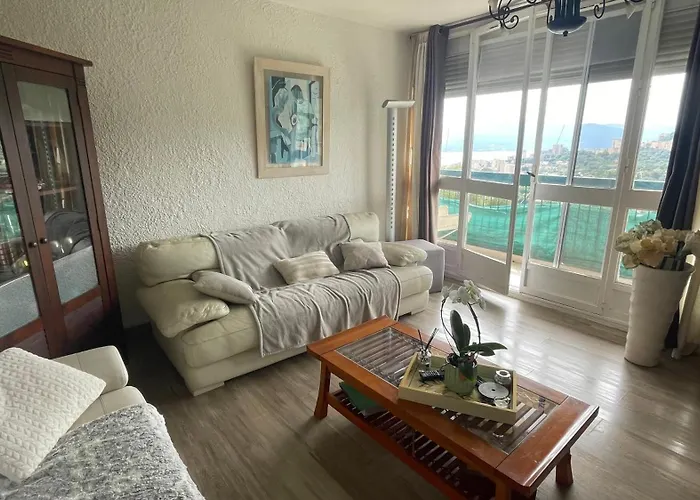 F3 6 Couchages شقة