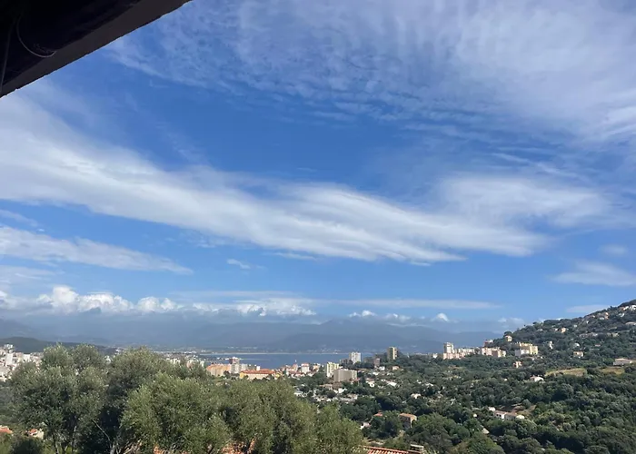 F3 6 Couchages * أجاكسيو